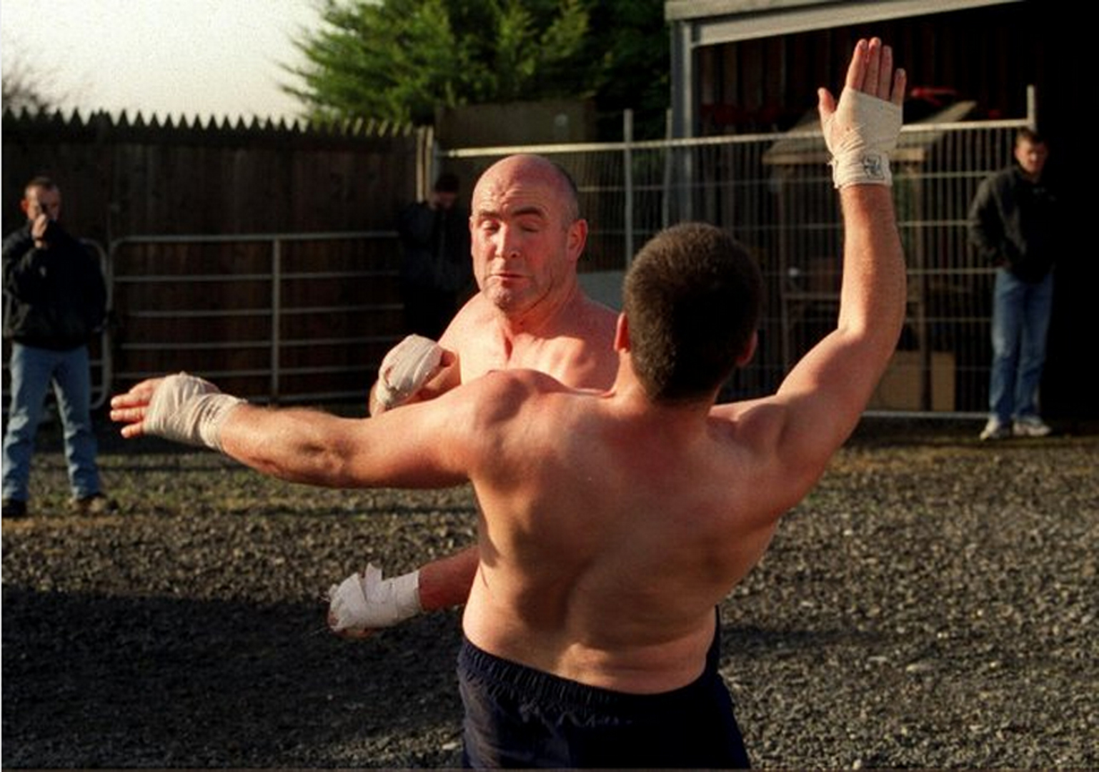 Knuckle (2011)